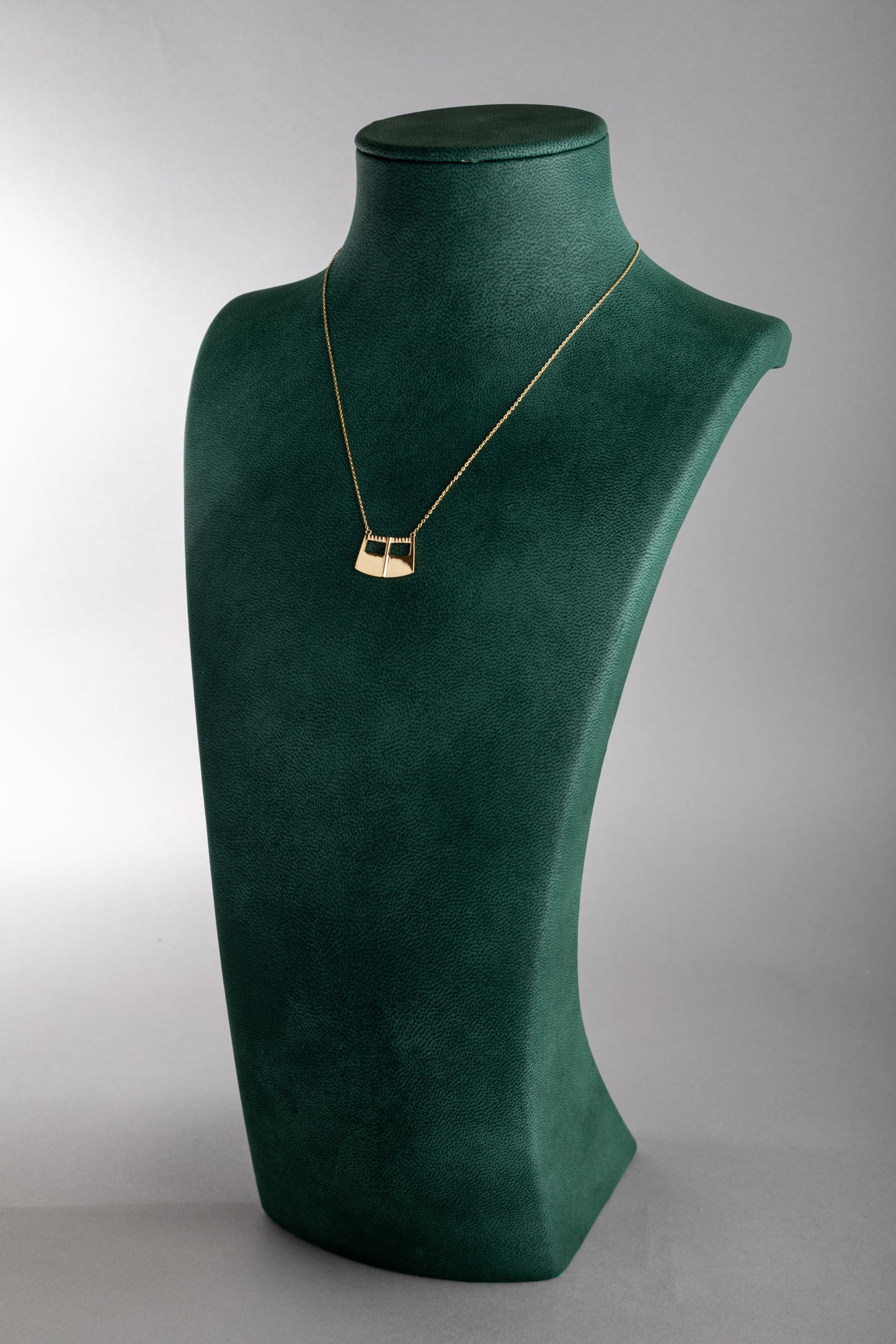 بطوله | Batoola Pendant Medium