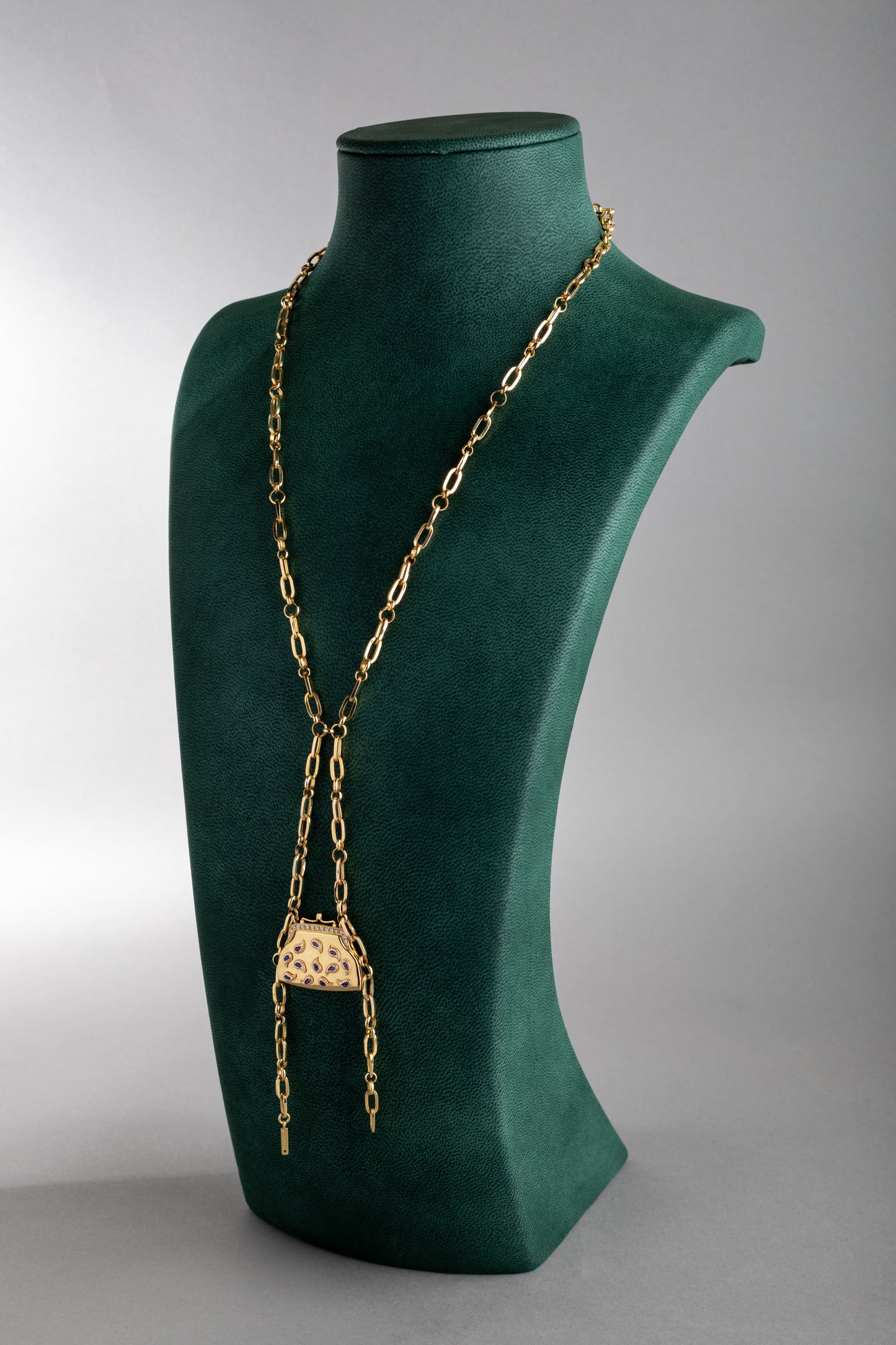 البوك | Albouk Pendant
