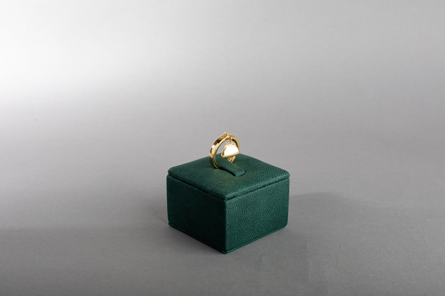 البوك | Albouk Ring