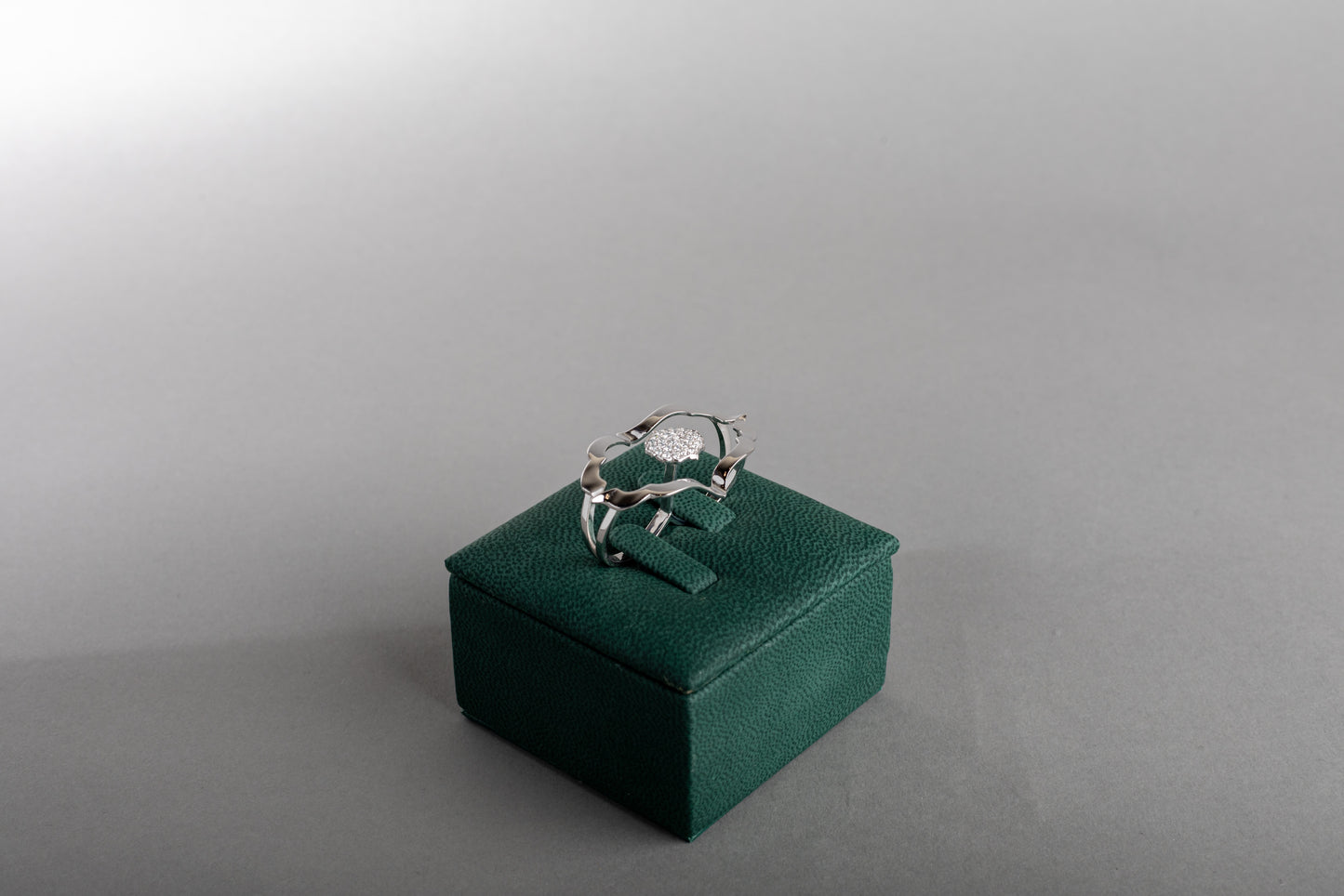 البرواز | Albrwaz Ring