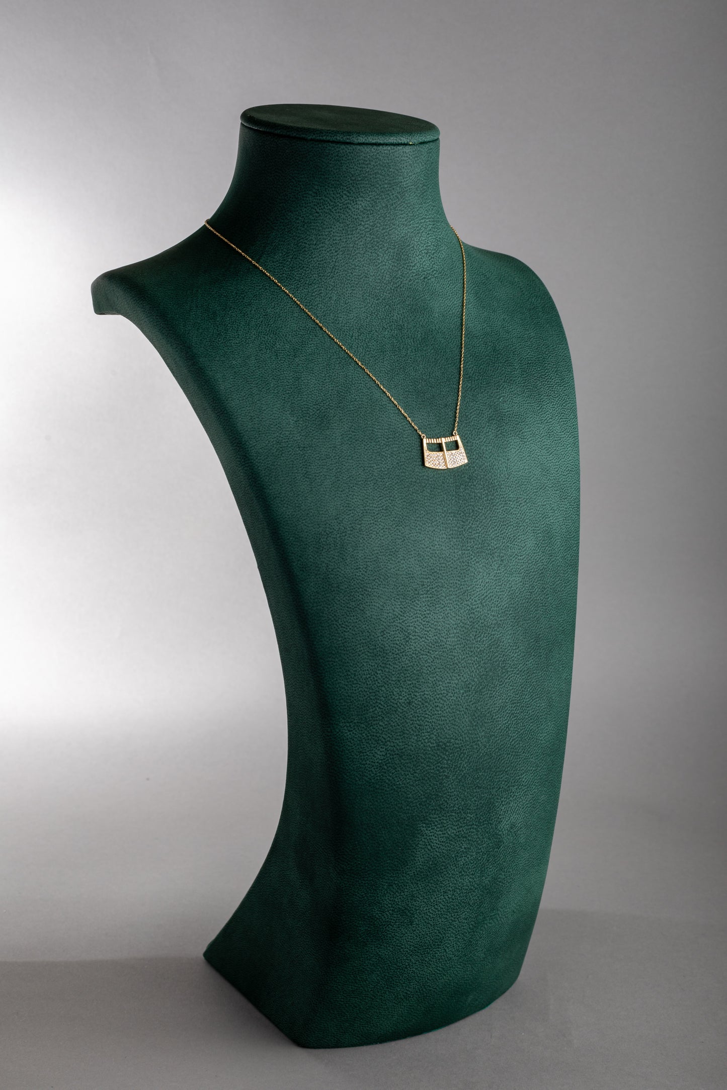 بطوله | Batoola Pendant Medium