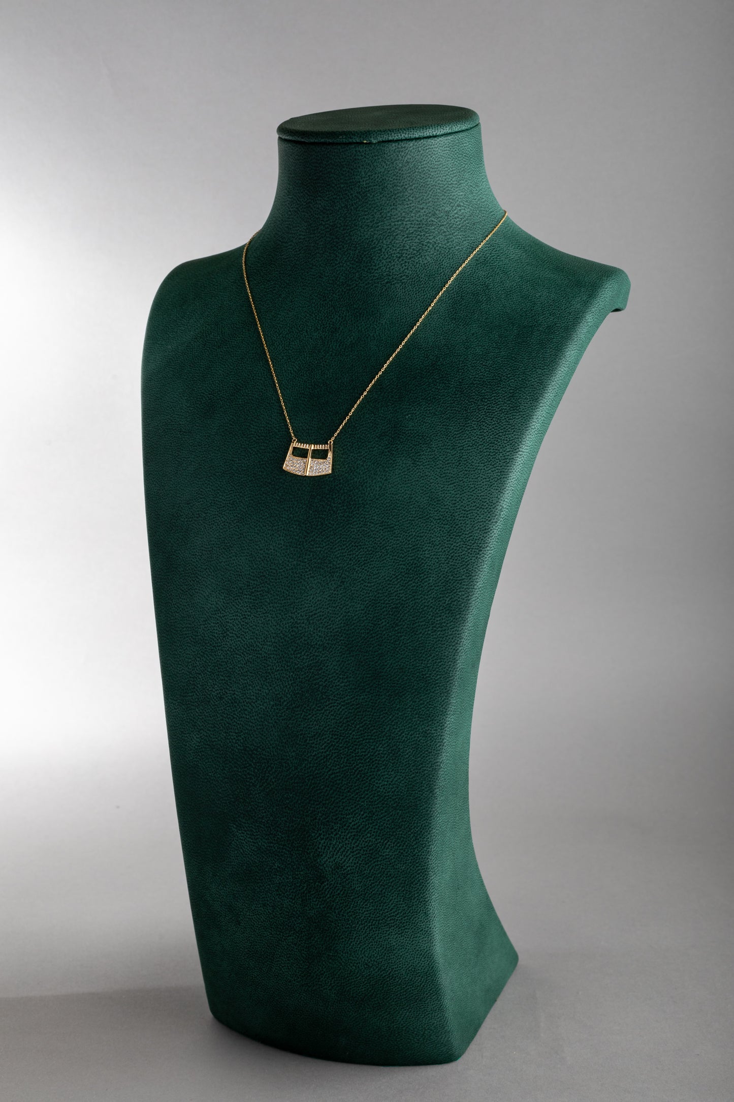 بطوله | Batoola Pendant Medium