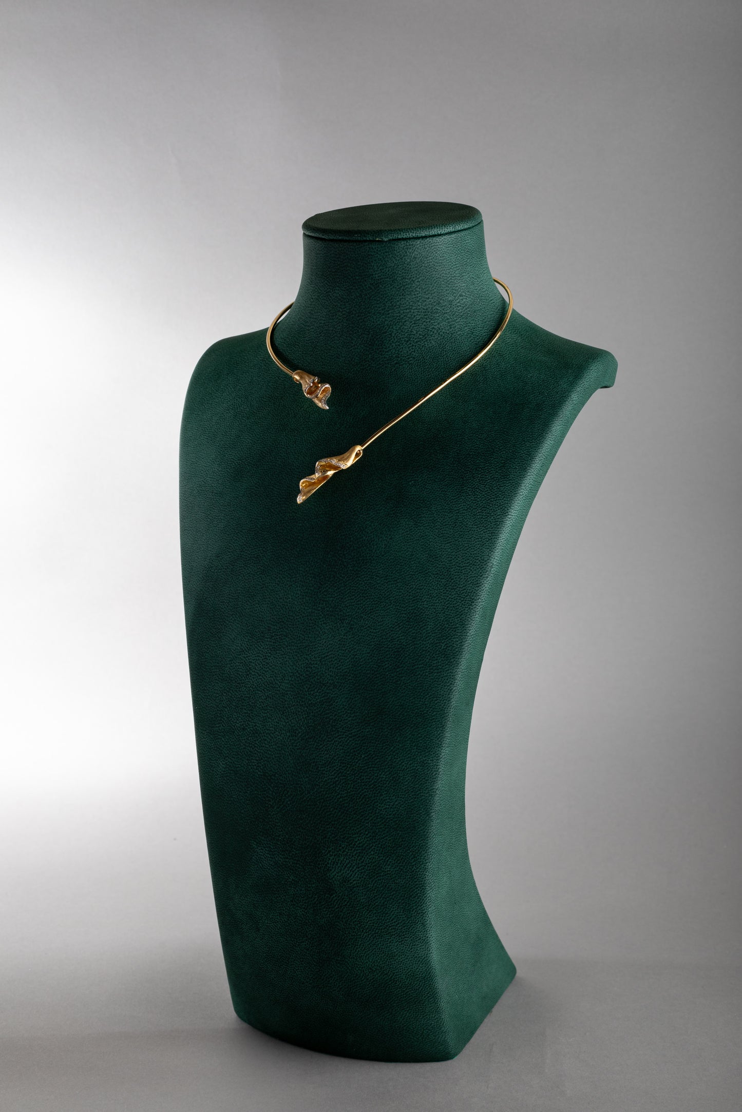 الشيله | Al Sheela Necklace