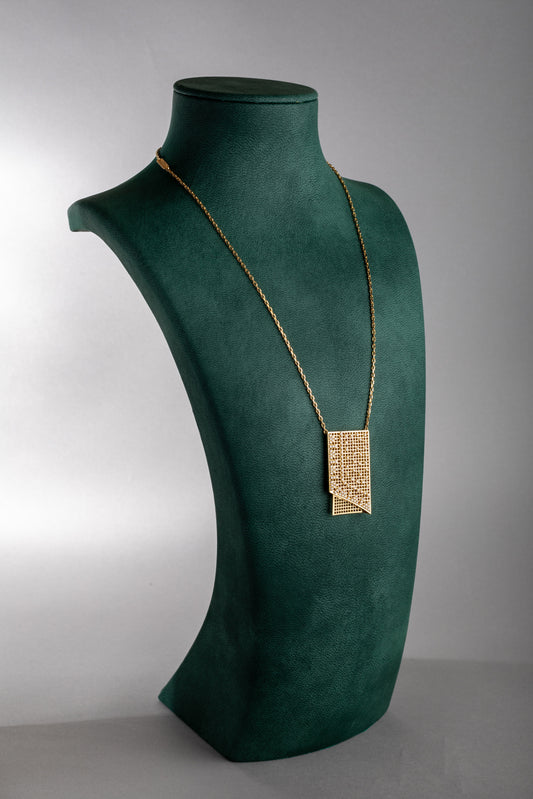 ملفع نقدة | Malffa Naqda Pendant